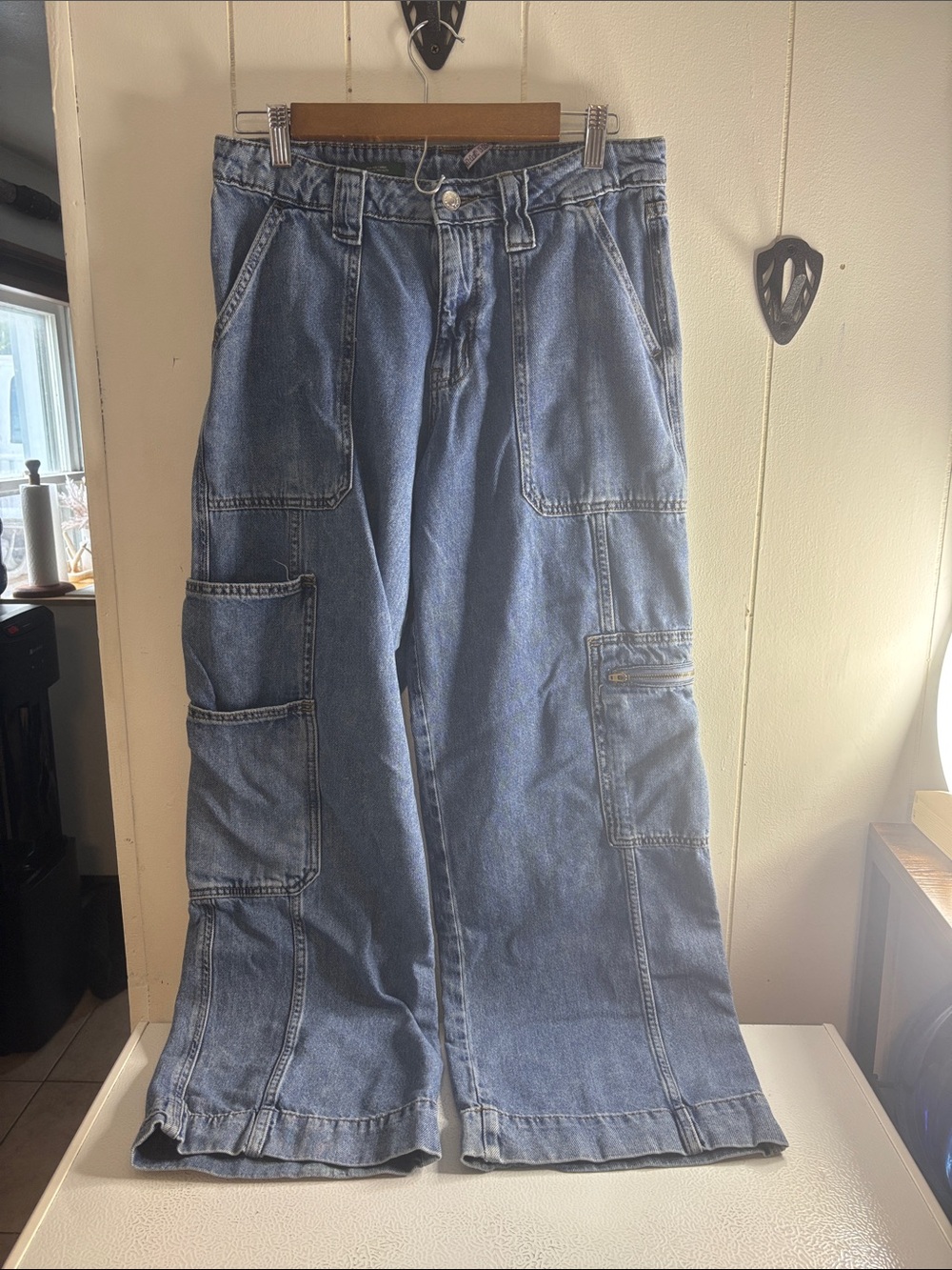 514 - Womans Relaxed-Fit Carpenter Jeans in Light Blue